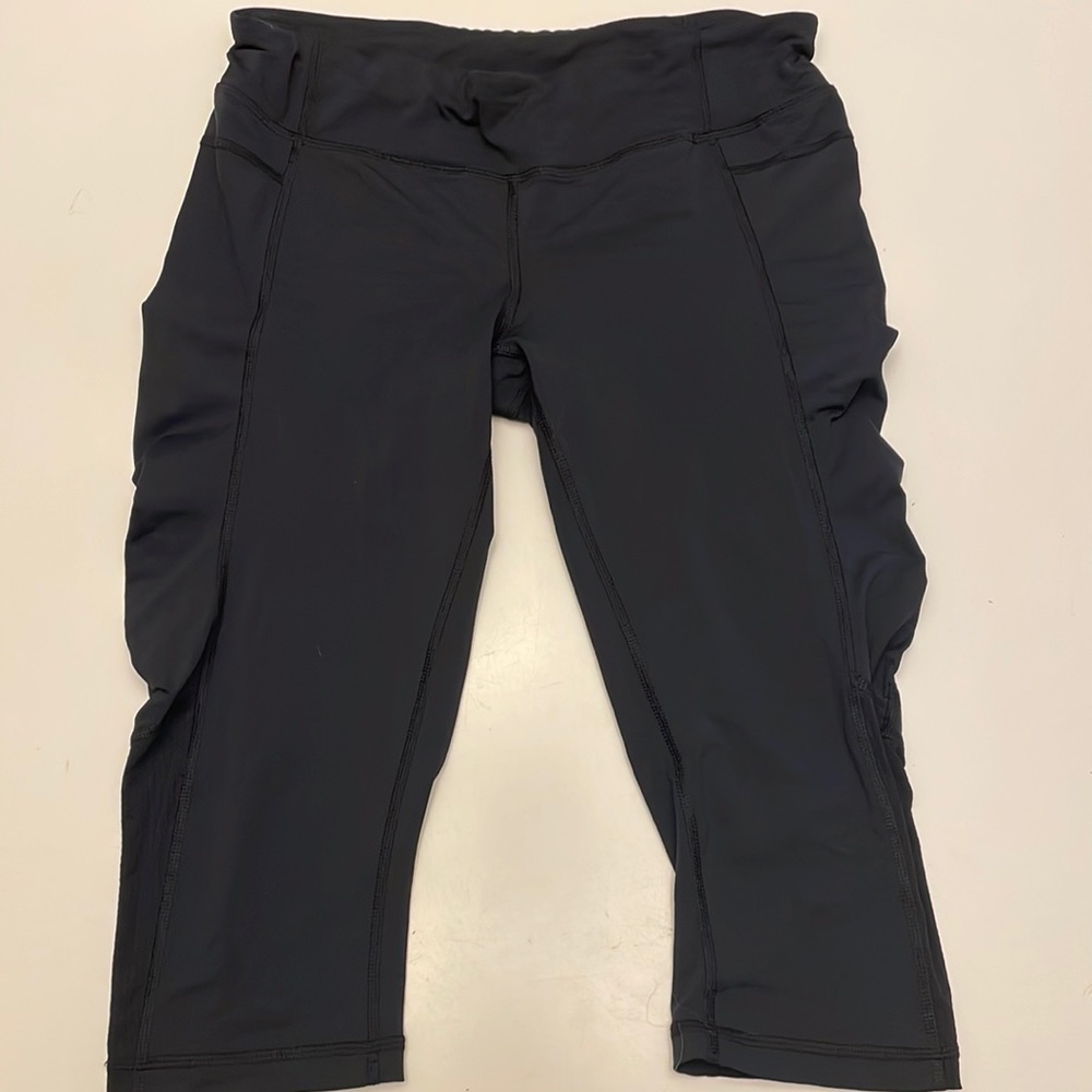 Lululemon Black Capri Leggings